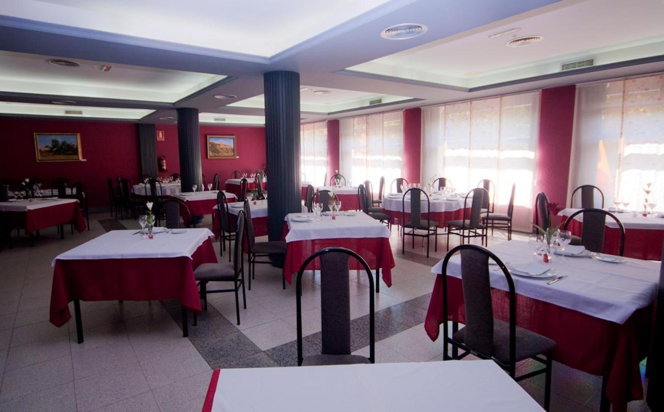 Hotel Fornos Калатаюд Екстериор снимка