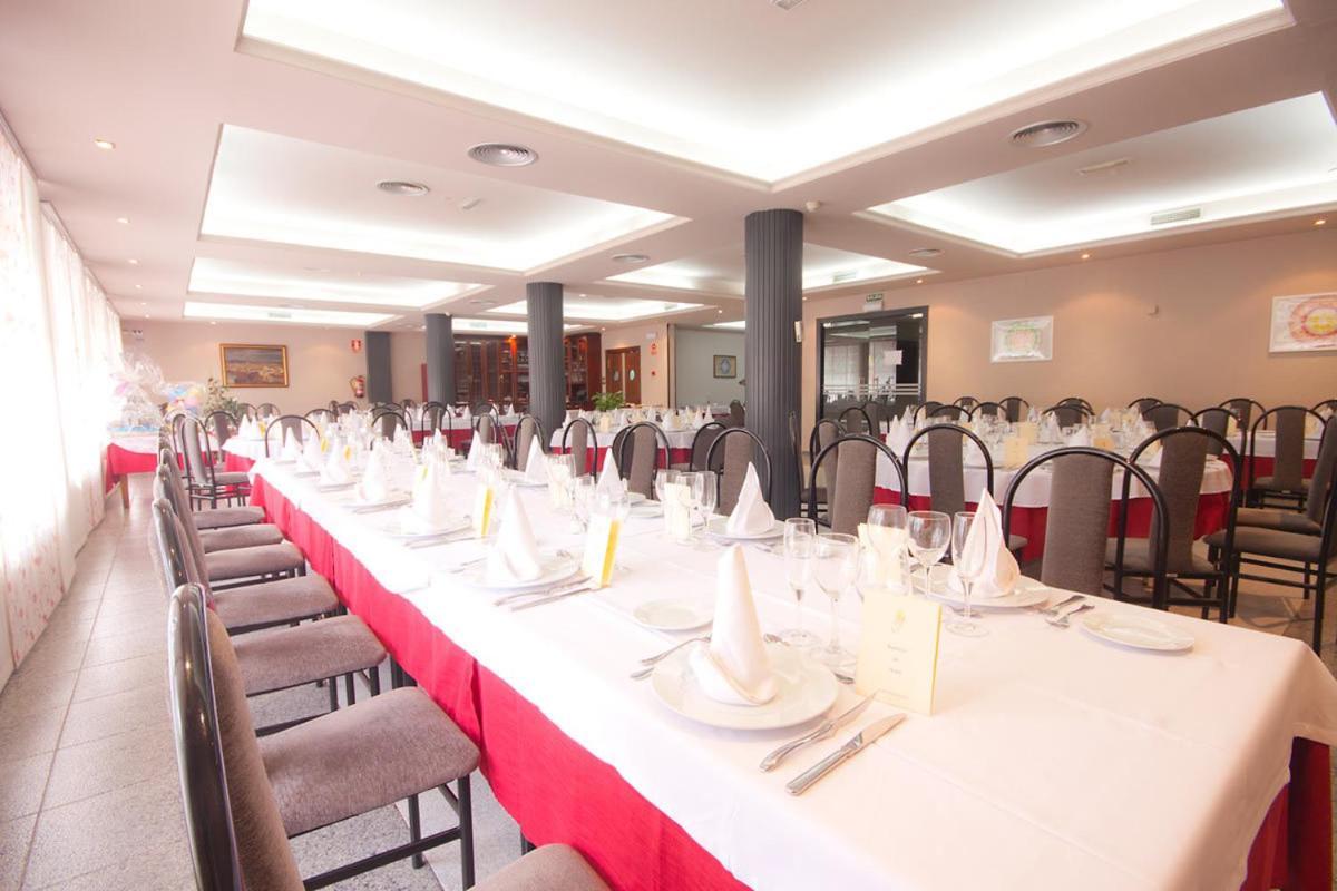 Hotel Fornos Калатаюд Екстериор снимка